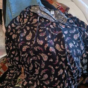 Old Navy Floral Blouse - Black and Pink Size Medium